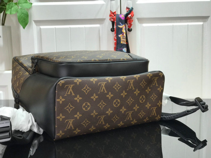 Louis Vuitton DEAN BACKPACK Black M45335