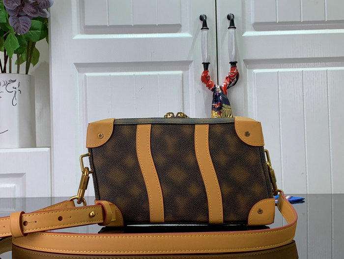 Louis Vuitton SOFT TRUNK M81580