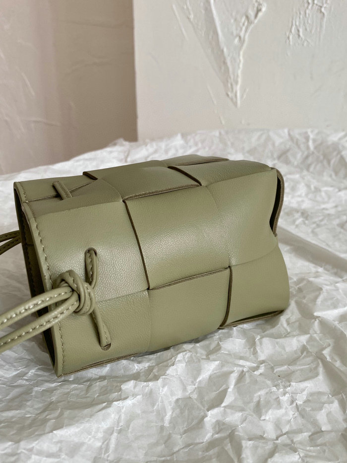 Bottega Veneta Cassette Mini Bucket Bag Green B62081