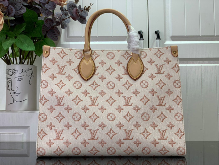 Louis Vuitton ONTHEGO MM Beige M46154