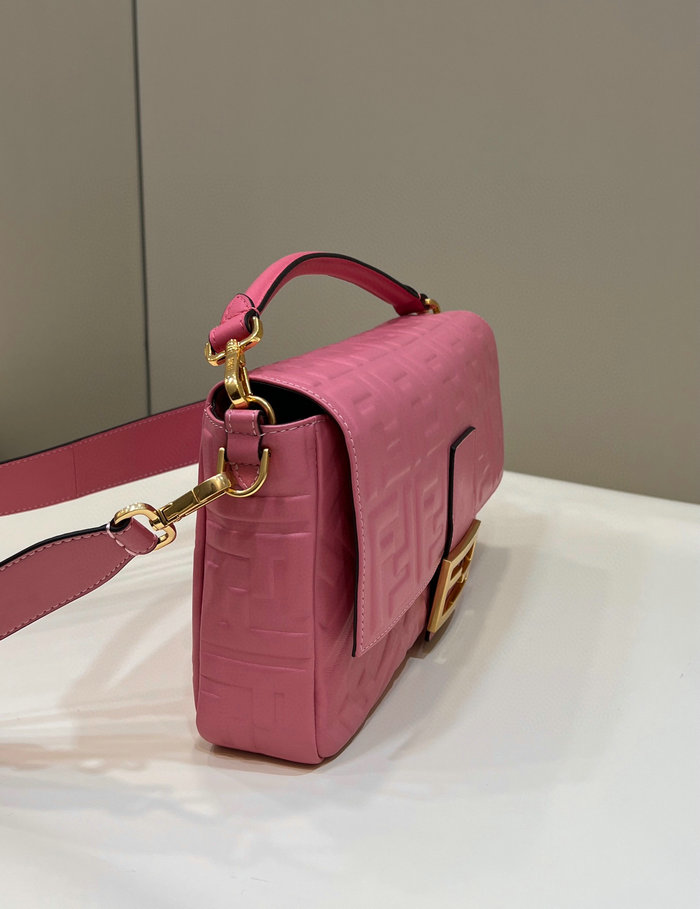 Fendi Baguette Leather Bag Pink F0192