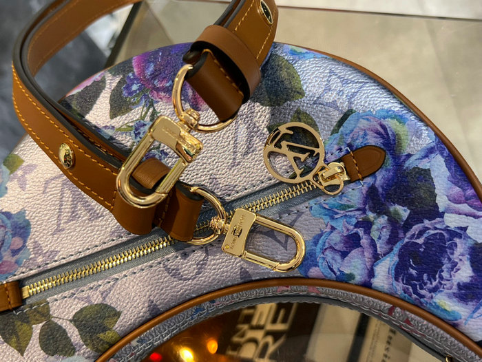 LOUIS VUITTON LOOP M21183