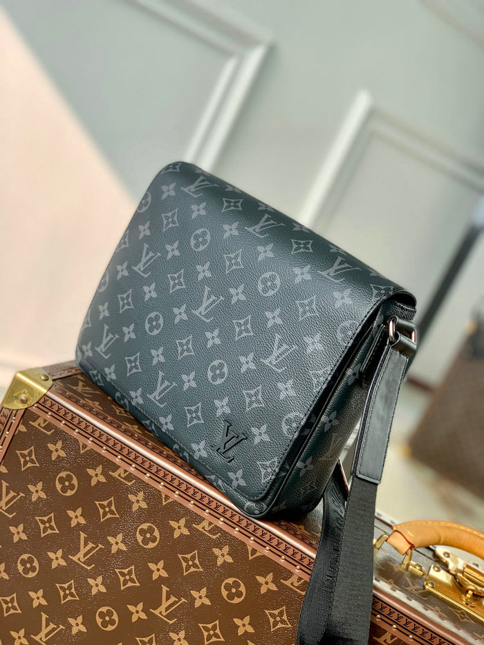 Louis Vuitton DISTRICT PM M46255