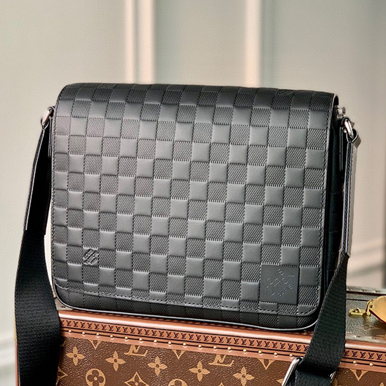 Louis Vuitton DISTRICT PM N42711