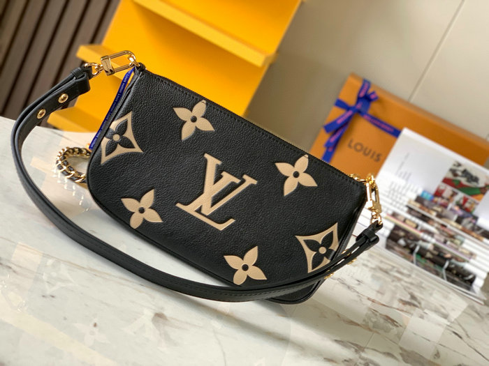 Louis Vuitton Multi Pochette Accessoires Black M45777