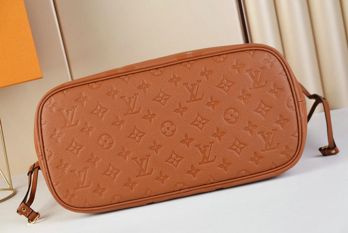 Louis Vuitton Neverfull MM Bag Brown M46135