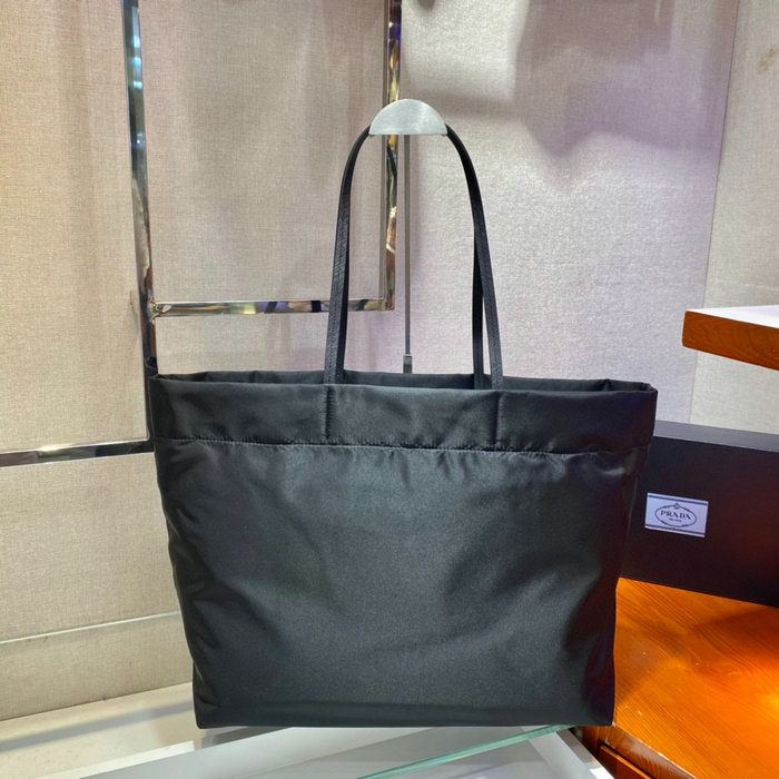 Prada Re-Nylon and Saffiano leather tote bag 1BG107