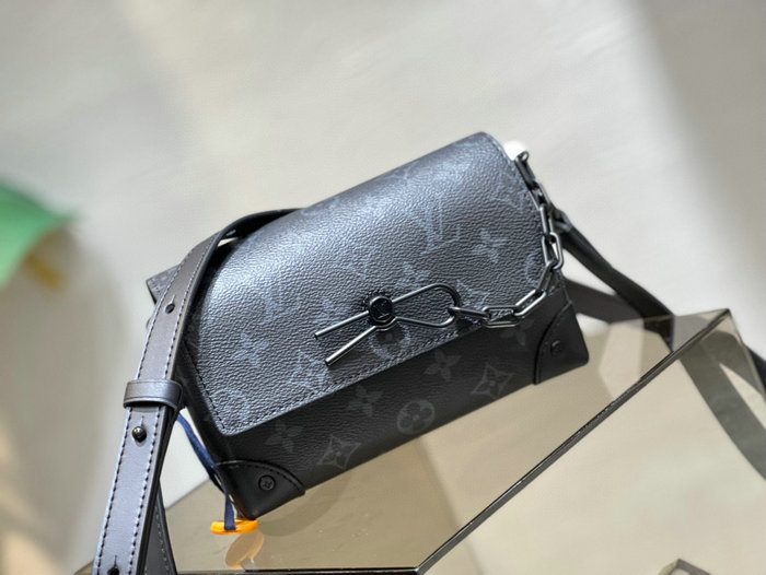 Louis Vuitton Messenger Bag M81783