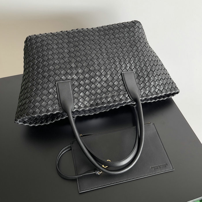 Bottega Veneta Medium Cabat Black B608810