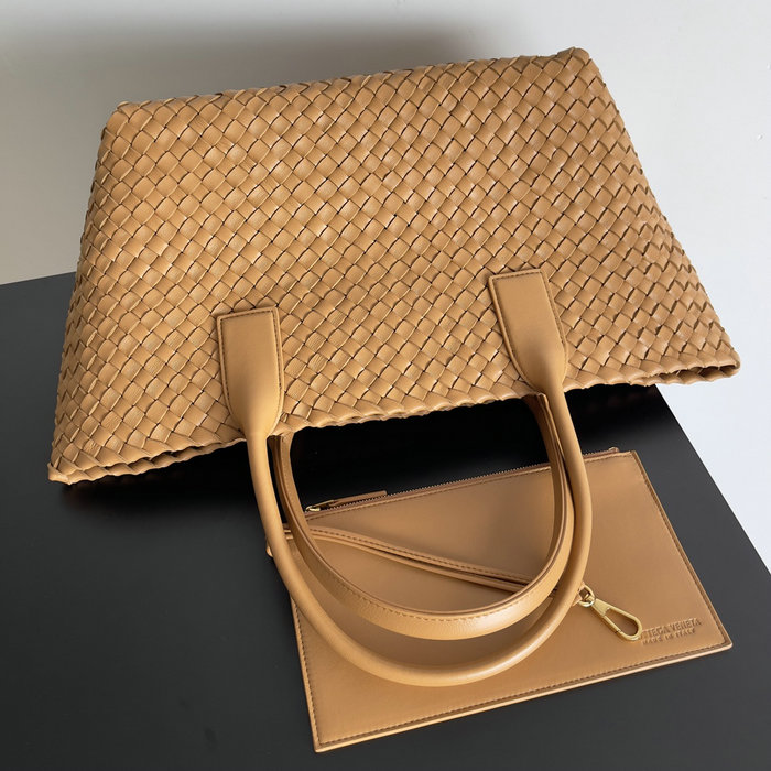 Bottega Veneta Medium Cabat Caramel B608810