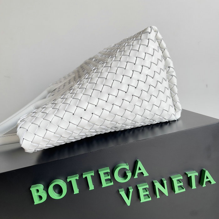 Bottega Veneta Medium Cabat White B608810