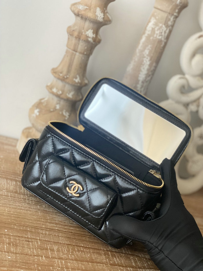 Chanel Mini Leather Shoulder Bag Black AP81231