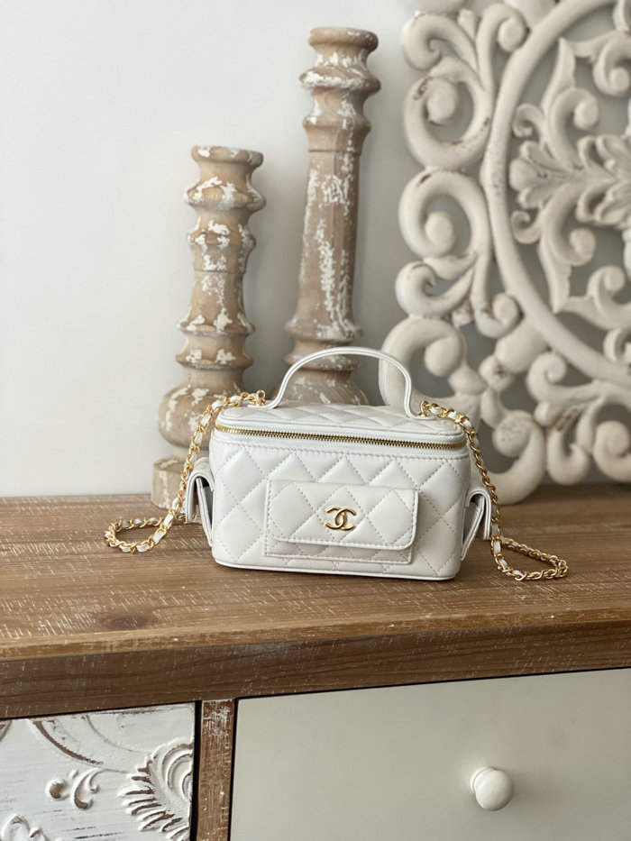 Chanel Mini Leather Shoulder Bag White AP81231