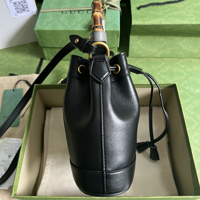 Gucci Diana Mini Bucket Bag Black 724667