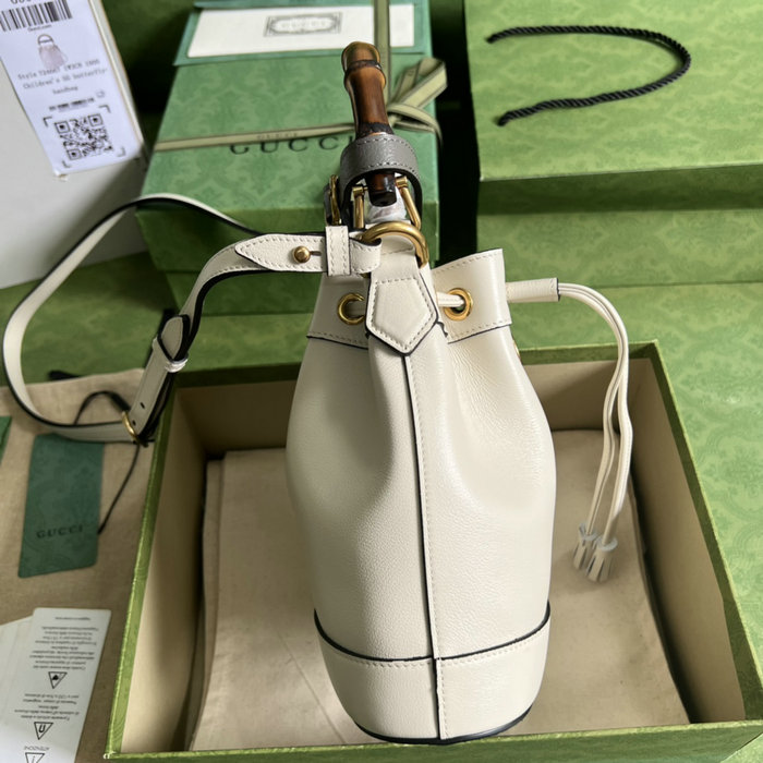 Gucci Diana Mini Bucket Bag White 724667