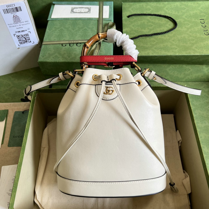 Gucci Diana Small Bucket Bag White 724652