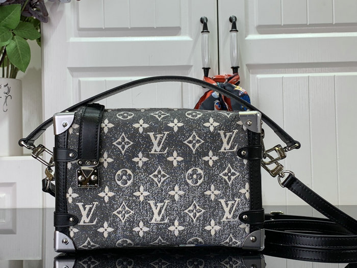 Louis Vuitton Side Trunk M21460