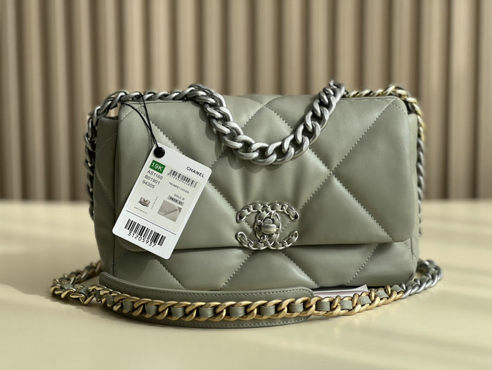 Chanel 19 Lambskin Flap Handbag Green AS1160