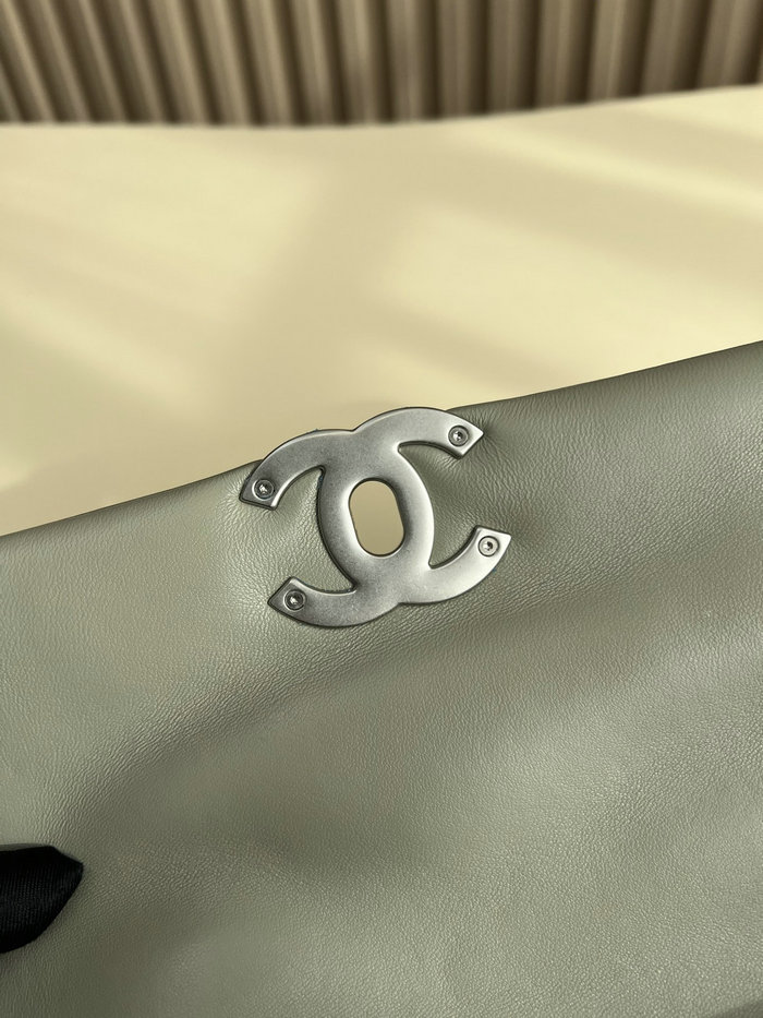 Chanel 19 Lambskin Flap Handbag Green AS1160