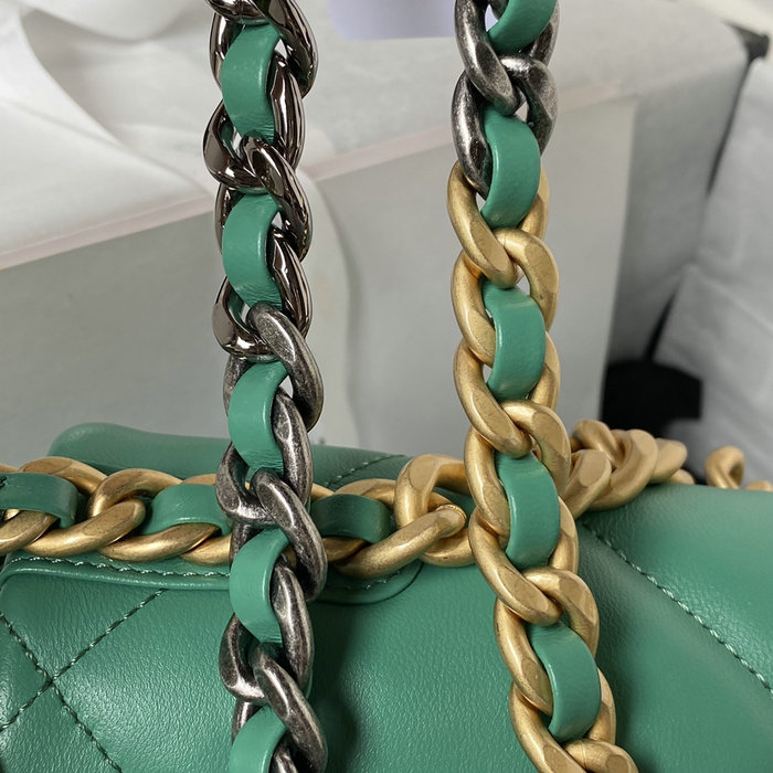 Chanel 19 Lambskin Flap Bag Green AS1160