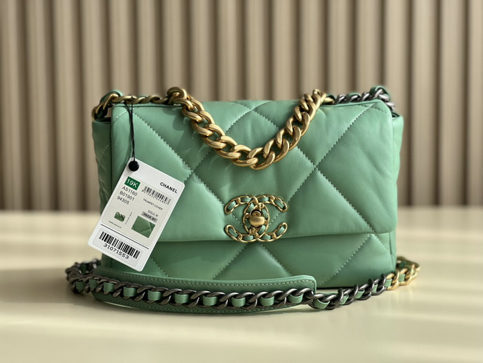 Chanel 19 Lambskin Flap Handbag Green AS1160