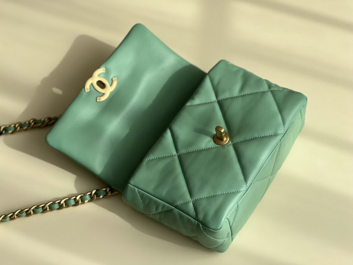 Chanel 19 Lambskin Flap Handbag Green AS1160