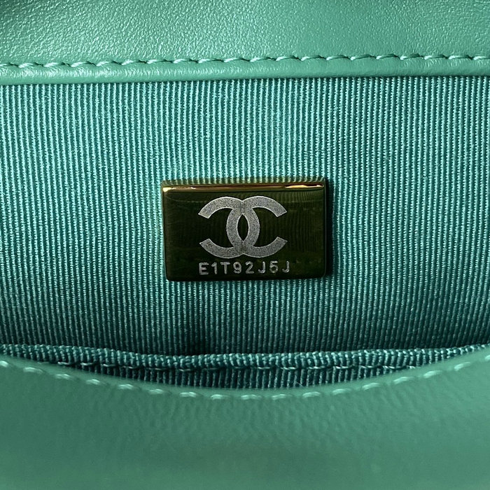 Chanel Lambskin Mini Shoulder Bag Green AS3748