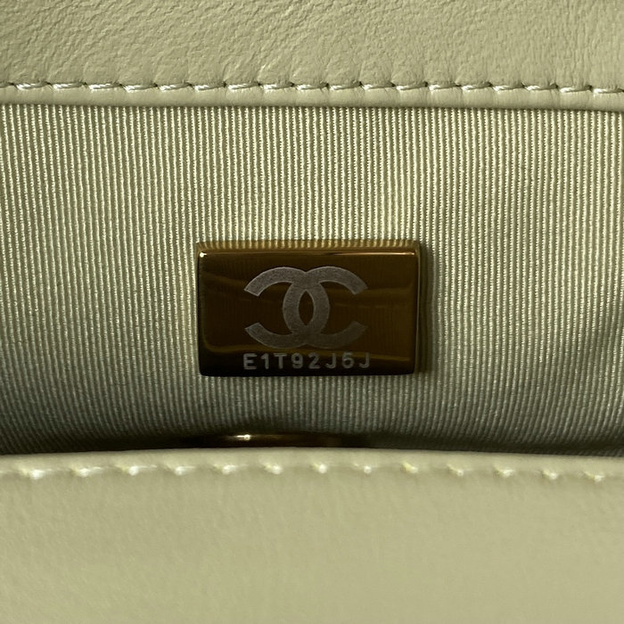 Chanel Lambskin Mini Shoulder Bag Khaki AS3748