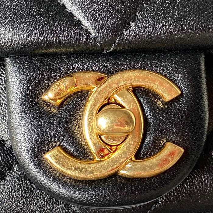 Chanel Lambskin Small Shoulder Bag Black AS3749