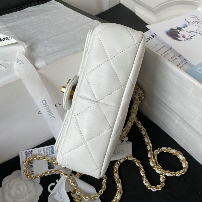 Chanel Lambskin Small Shoulder Bag White AS3749