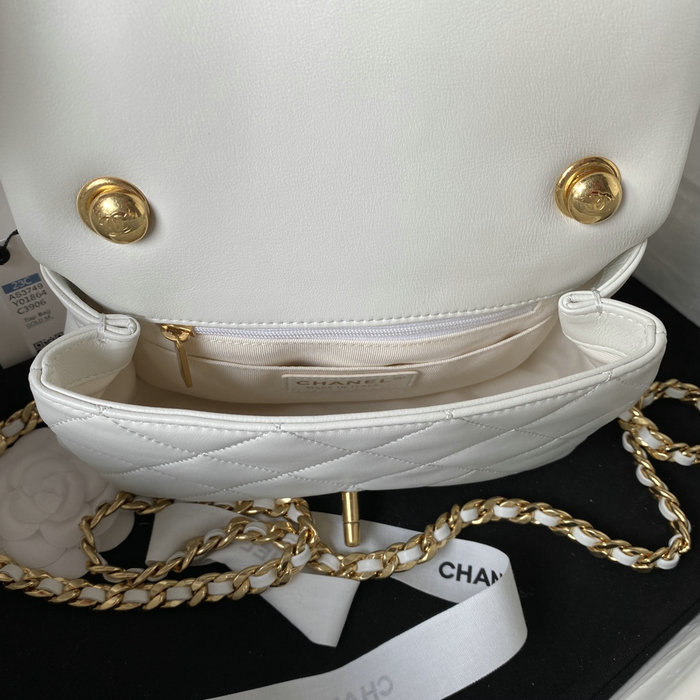 Chanel Lambskin Small Shoulder Bag White AS3749