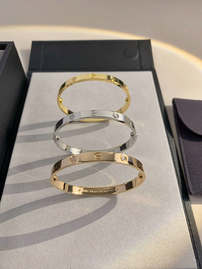 Cartier Bracelet CB01