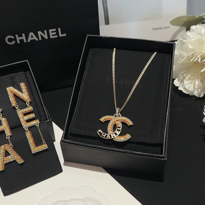 Chanel Earrings CE02