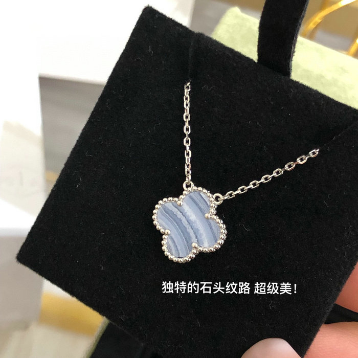 VAC Necklace VN06