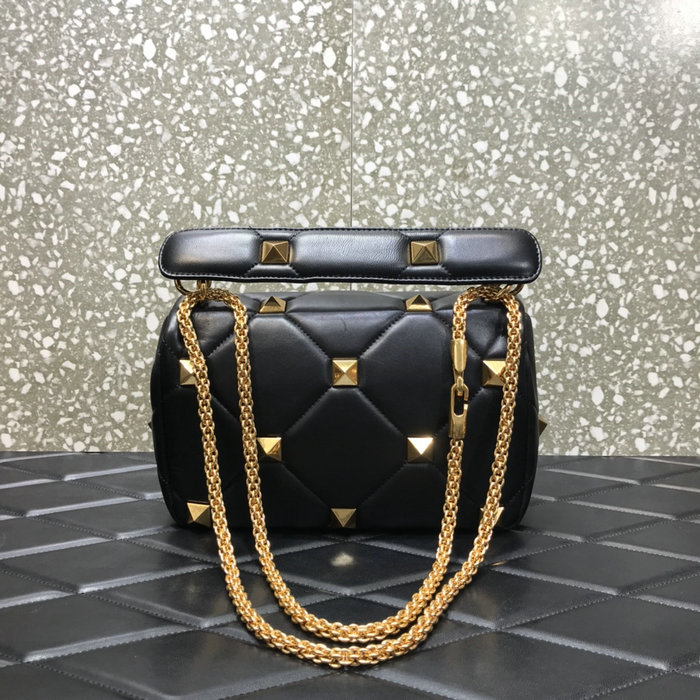 Valentino Medium Roman Stud The Shoulder Bag Black VM1189