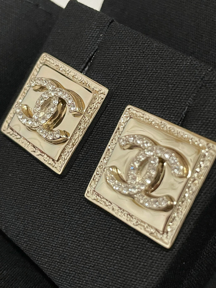 Chanel Earrings CE28