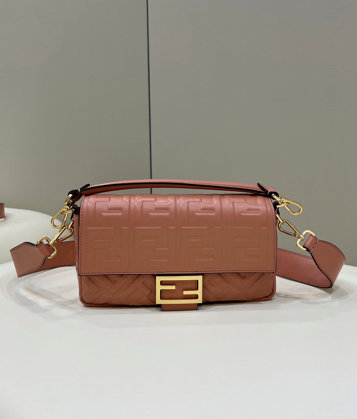 Fendi Baguette Medium Leather Bag Nude F0135