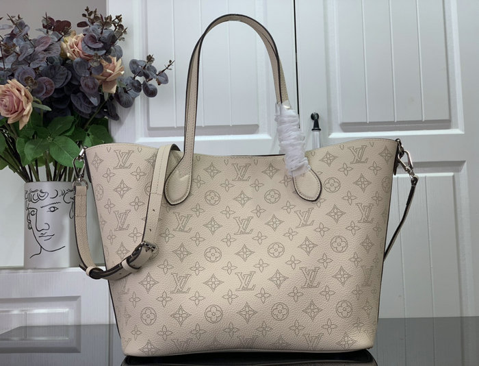 Louis Vuitton Blossom MM Cream M21852