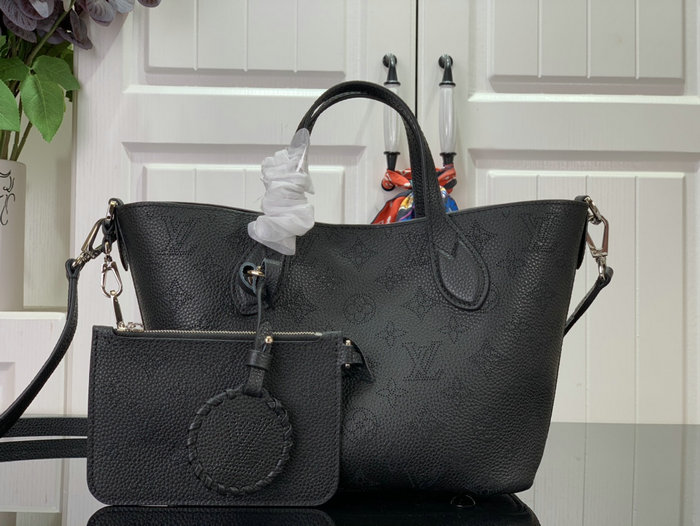 Louis Vuitton Blossom PM Black M21909