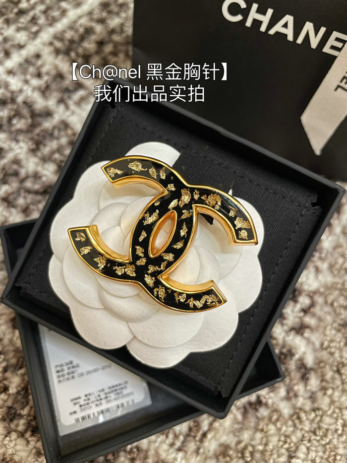 Chanel Brooch CR03