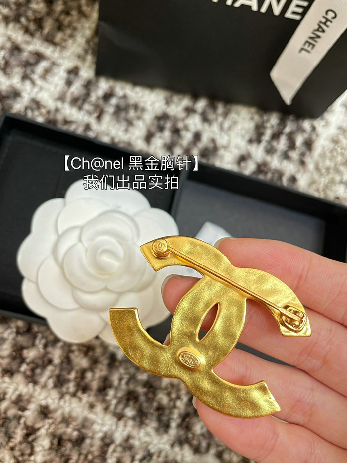 Chanel Brooch CR03