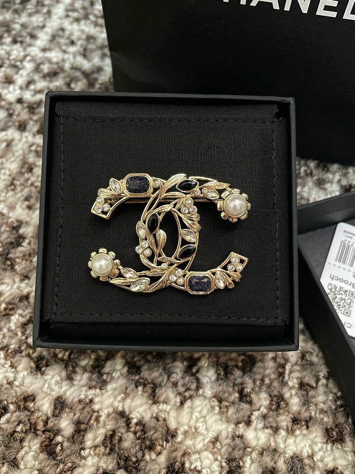 Chanel Brooch CR04