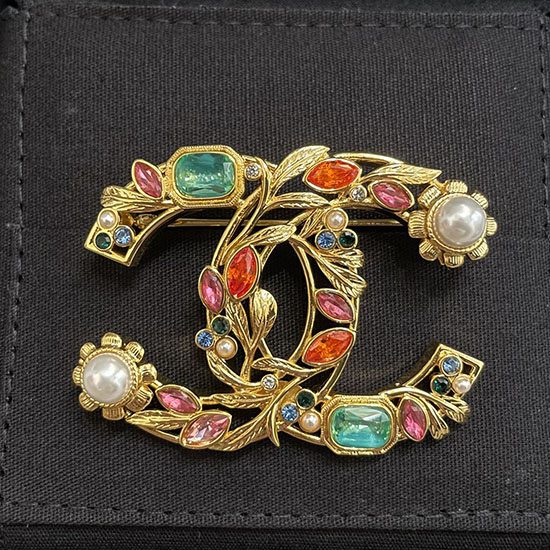 Chanel Brooch CR05