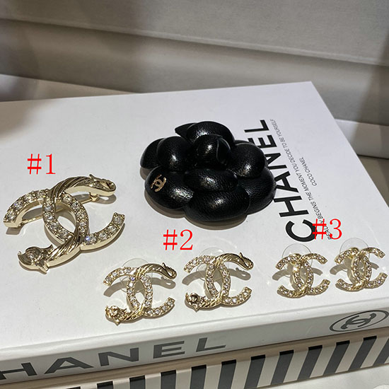 Chanel Brooch CR09