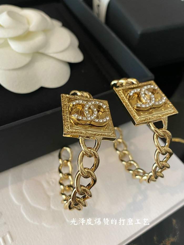 Chanel Earrings CE31