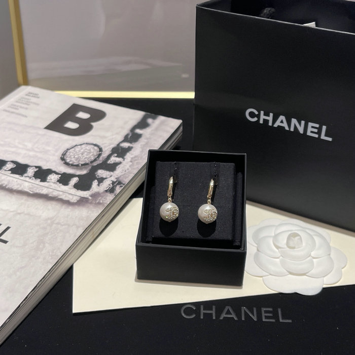 Chanel Earrings CE36