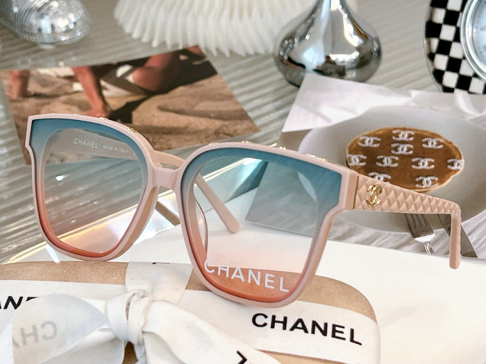 Chanel Sunglasses SCH0735