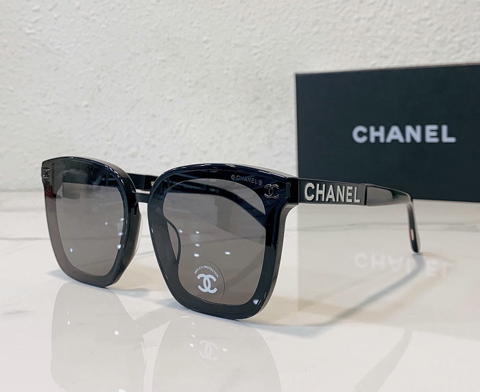 Chanel Sunglasses SCH0771