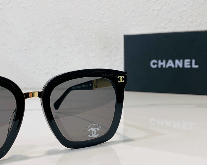 Chanel Sunglasses SCH0771