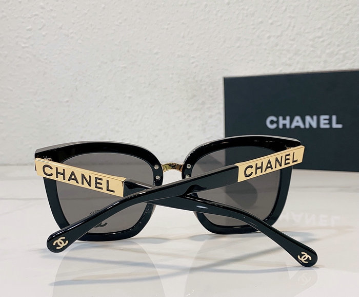 Chanel Sunglasses SCH0771